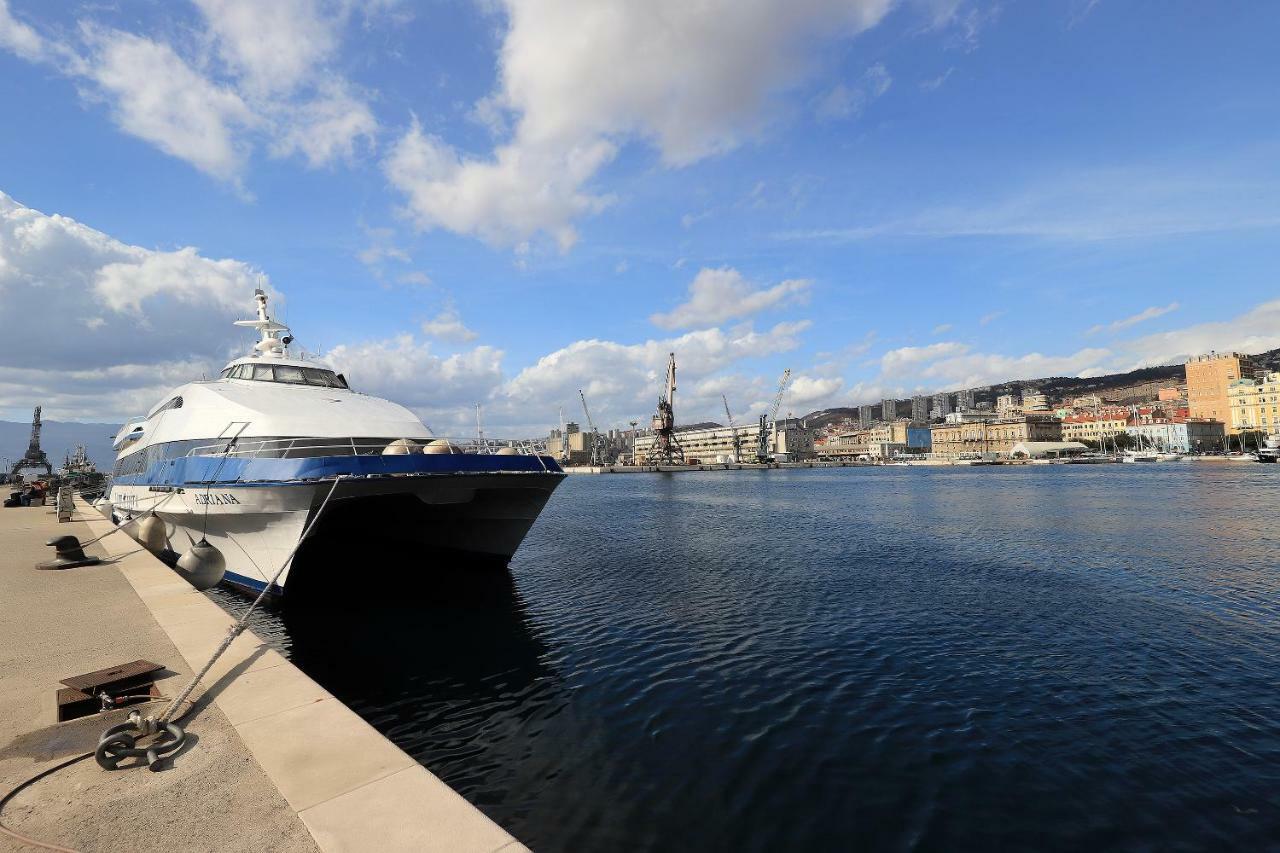 Nelly Apartment Rijeka Eksteriør bilde